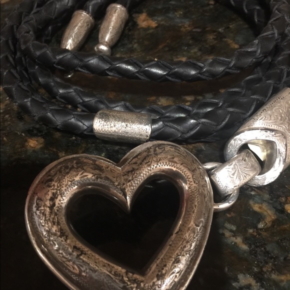 Black Braided Heart Belt - Picture 2 of 4